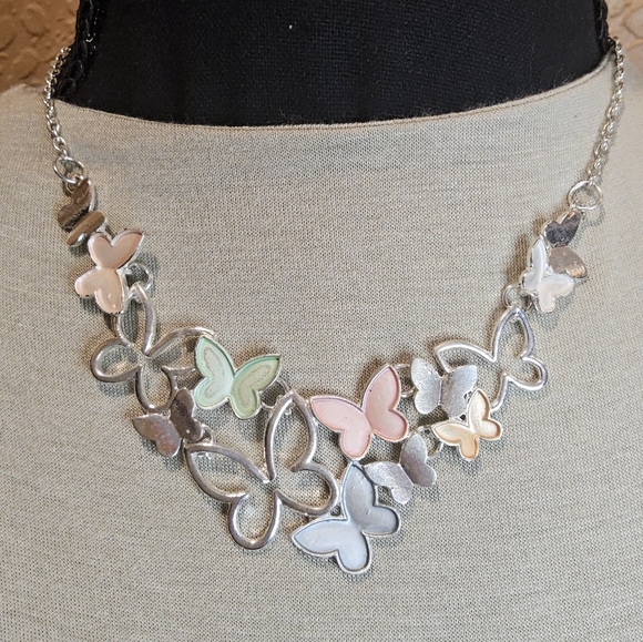 no name Jewelry - NWT SILVER n MULTI COLOR BUTTERFLY NECKLACE